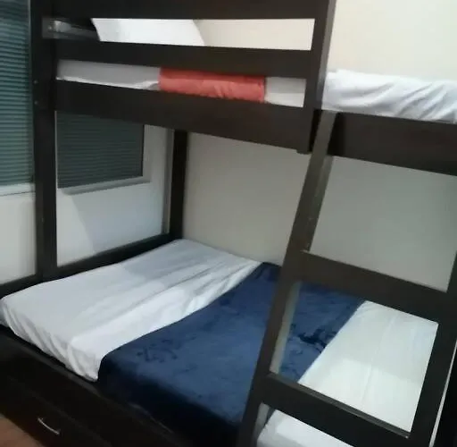 Apartment Cozy Beside Mall,mrtboniedsa Manila