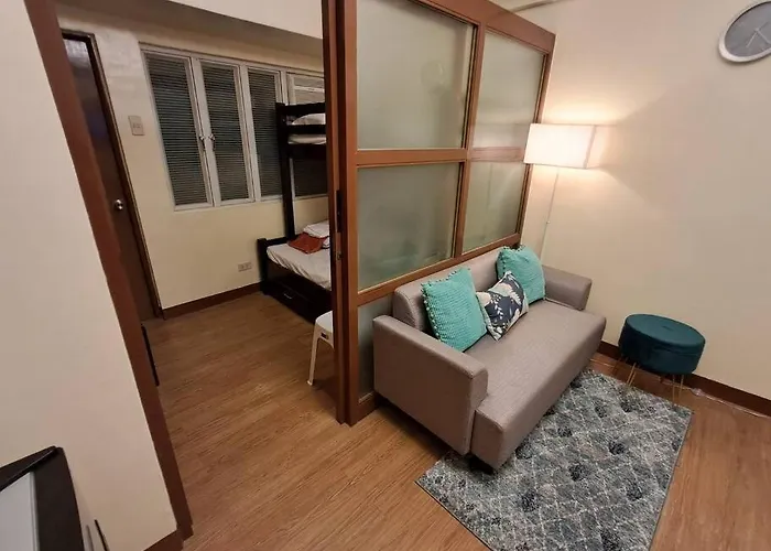 Cozy Beside Mall,mrtboniedsa Apartment