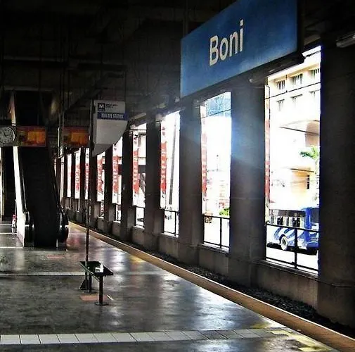 Cozy Beside Mall,mrtboniedsa Manila